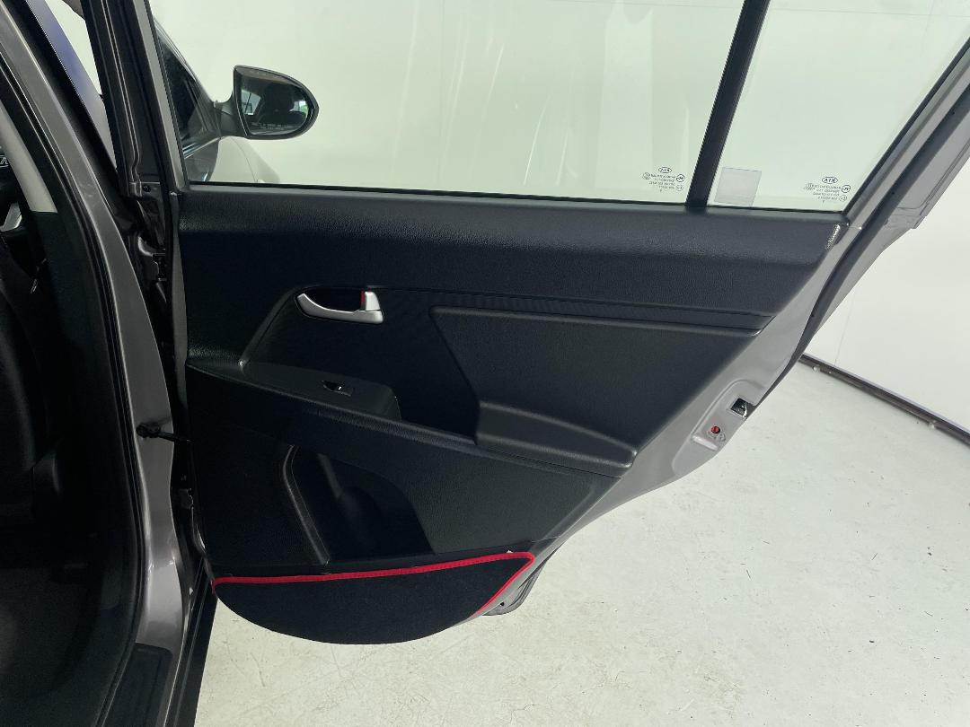 Photo '19' of KIA Sportage Photo '19' of KIA Sportage