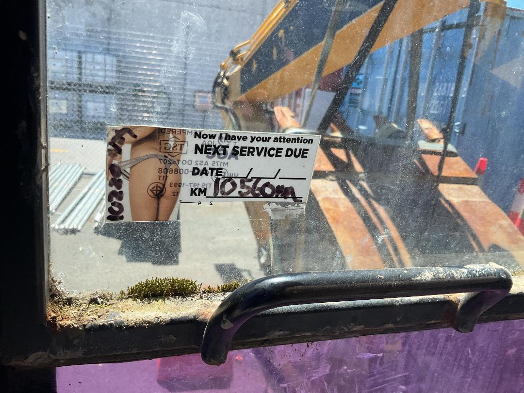 Photo '18' of Komatsu PC138 Excavator