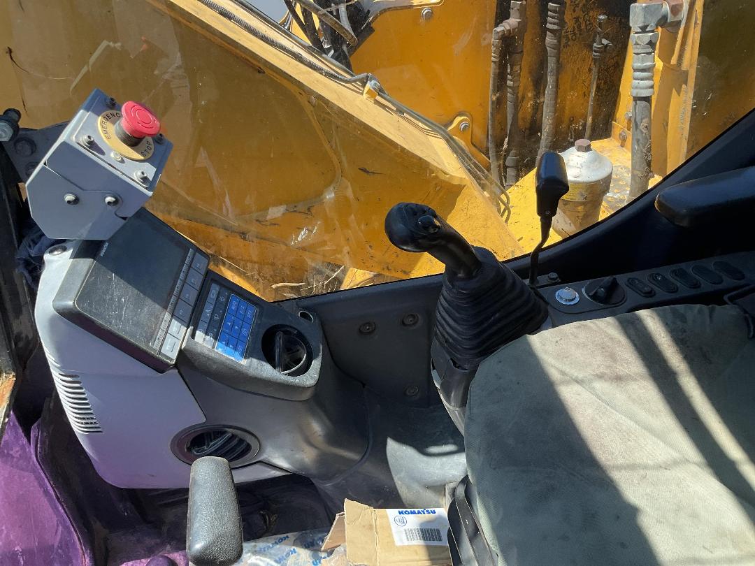 Photo '19' of Komatsu PC138 Excavator