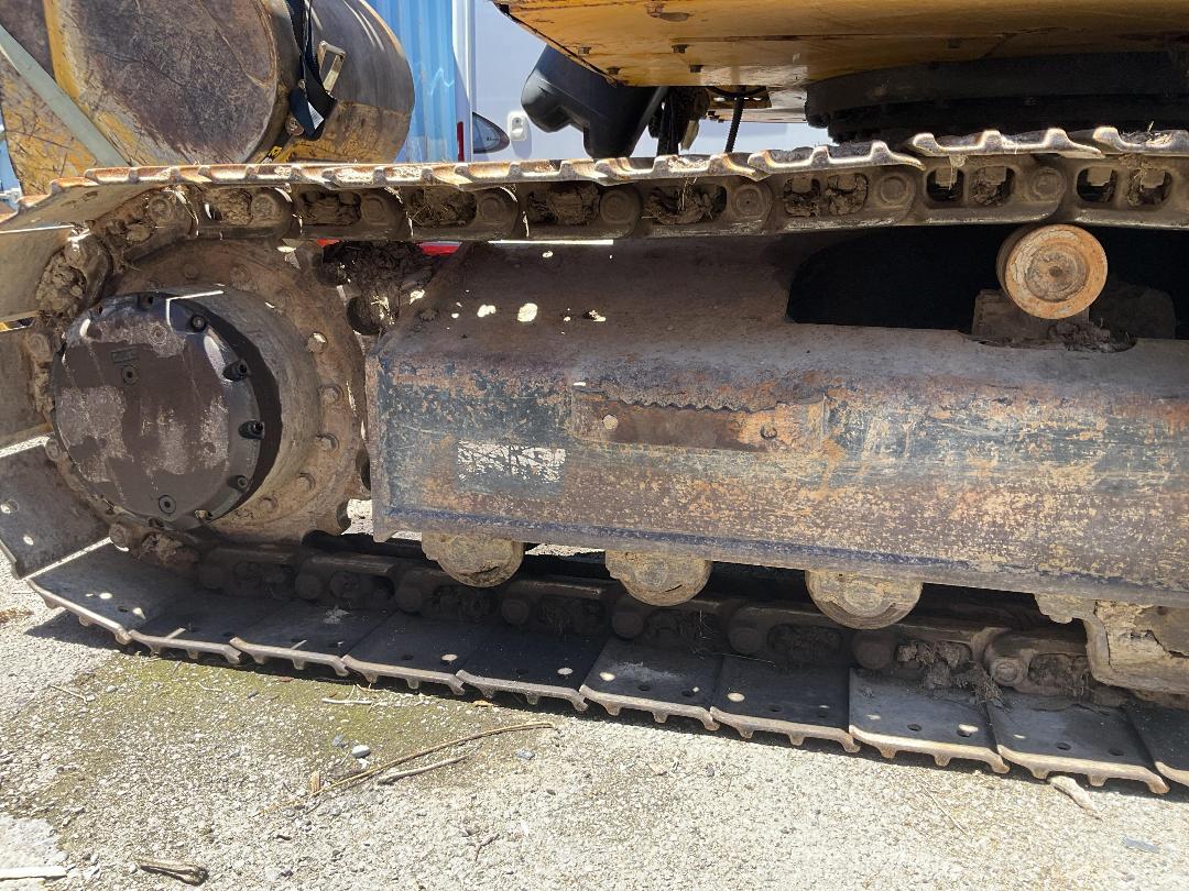 Photo '27' of Komatsu PC138 Excavator