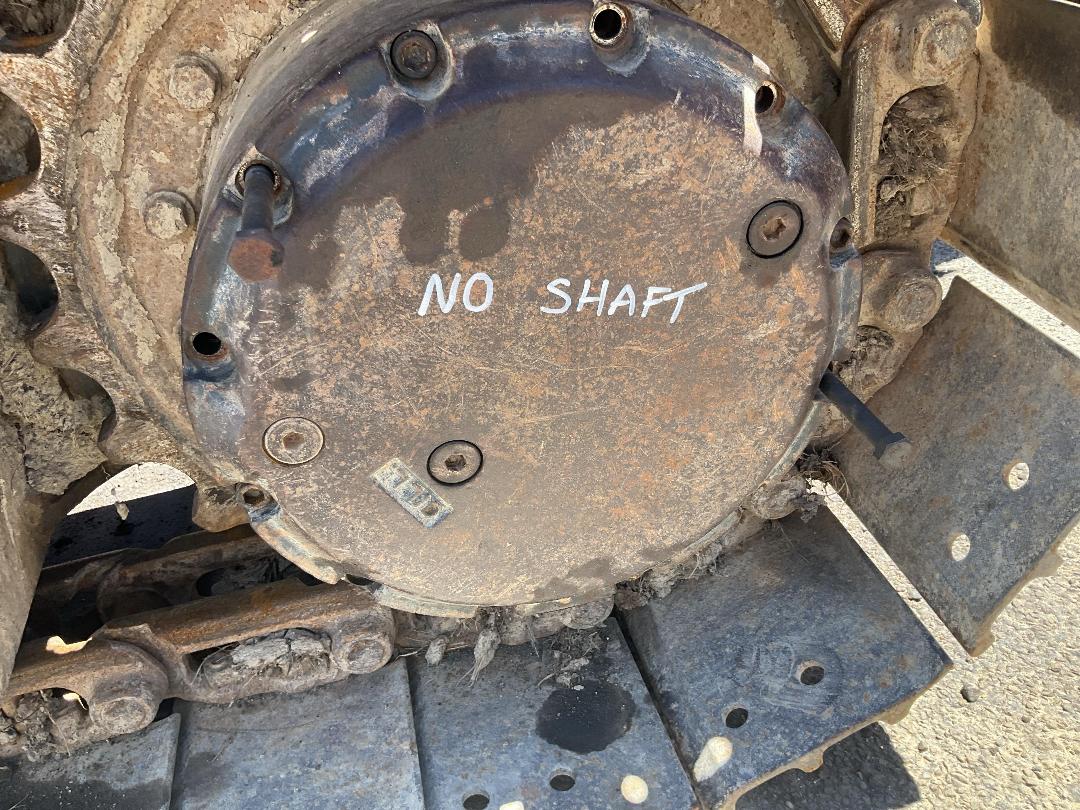 Photo '33' of Komatsu PC138 Excavator