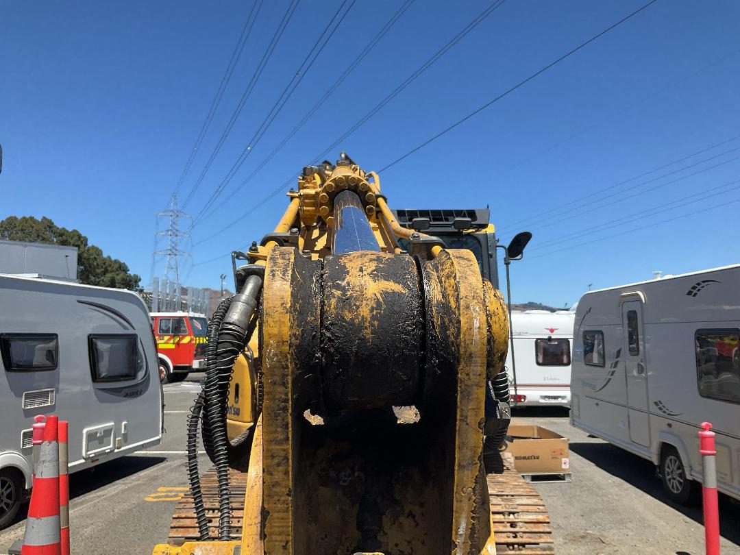 Photo '36' of Komatsu PC138 Excavator