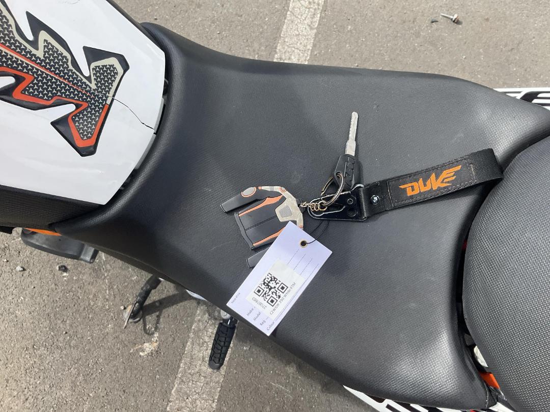 Photo '8' of KTM 390 Duke Photo '8' of KTM 390 Duke