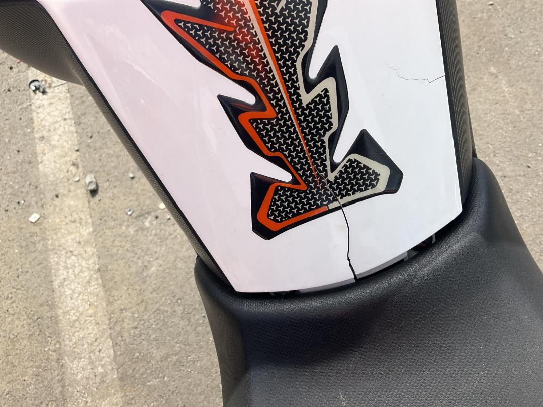 Photo '10' of KTM 390 Duke Photo '10' of KTM 390 Duke