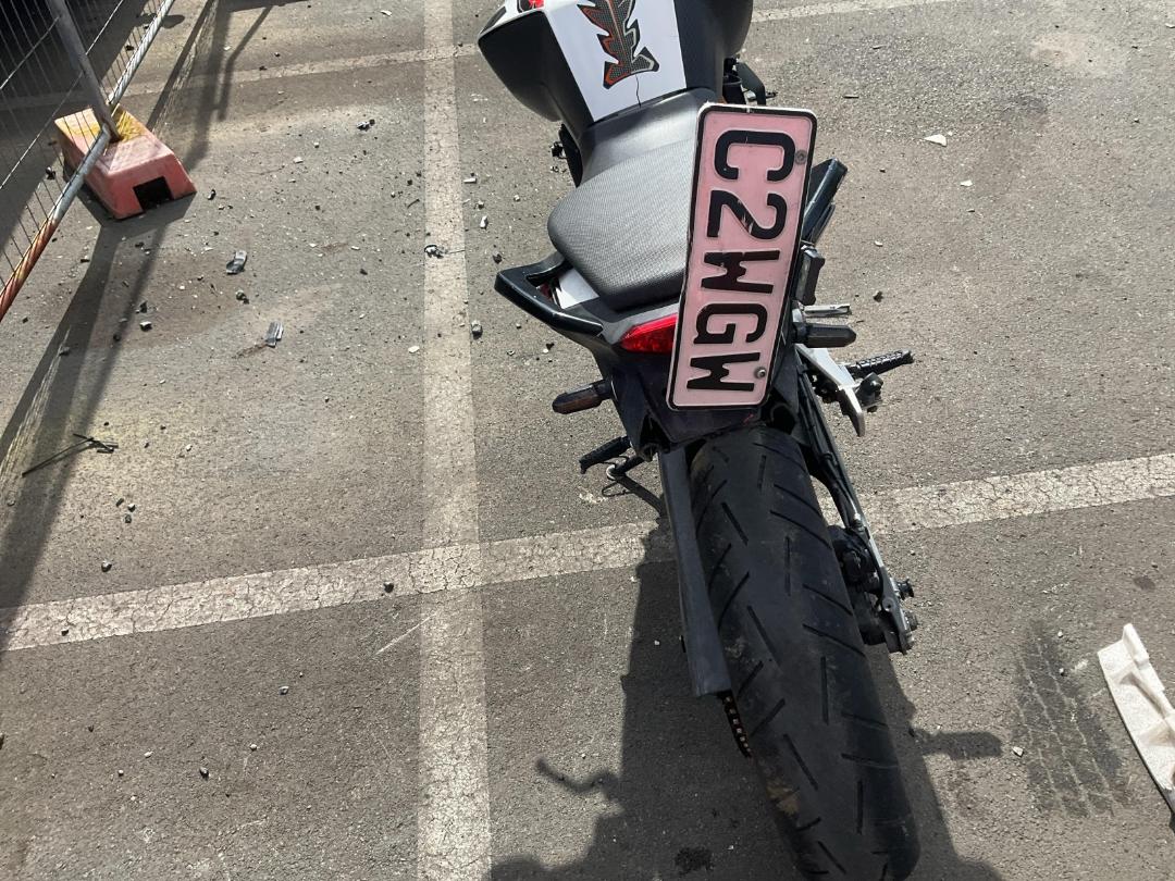 Photo '12' of KTM 390 Duke Photo '12' of KTM 390 Duke