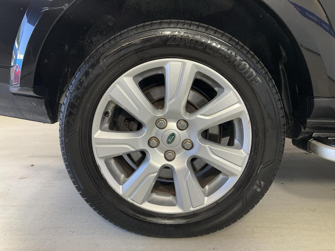 Photo '12' of Land Rover Discovery Photo '12' of Land Rover Discovery