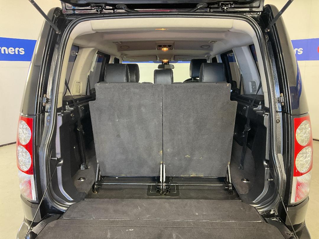 Photo '14' of Land Rover Discovery Photo '14' of Land Rover Discovery