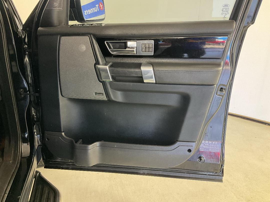 Photo '15' of Land Rover Discovery Photo '15' of Land Rover Discovery