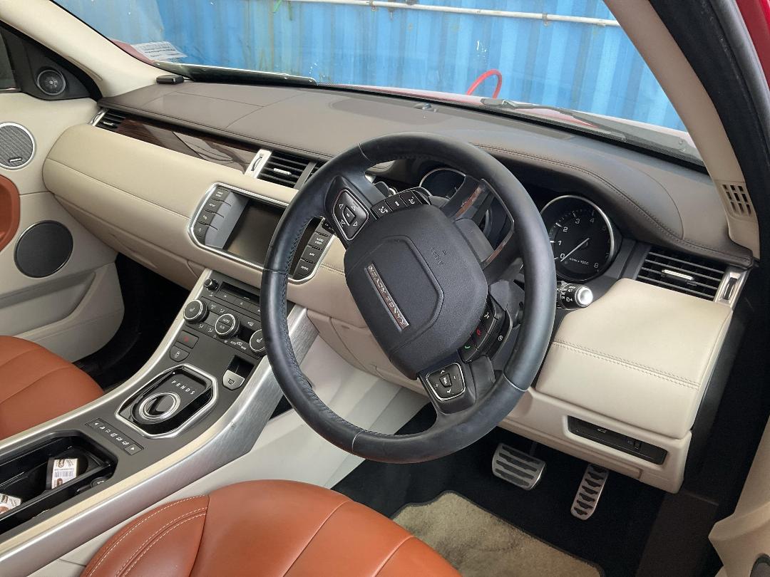 Photo '16' of Land Rover Evoque Rangerover Photo '16' of Land Rover Evoque Rangerover