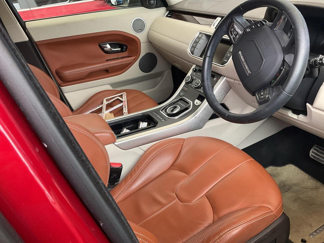 Photo '15' of Land Rover Evoque Rangerover Photo '15' of Land Rover Evoque Rangerover