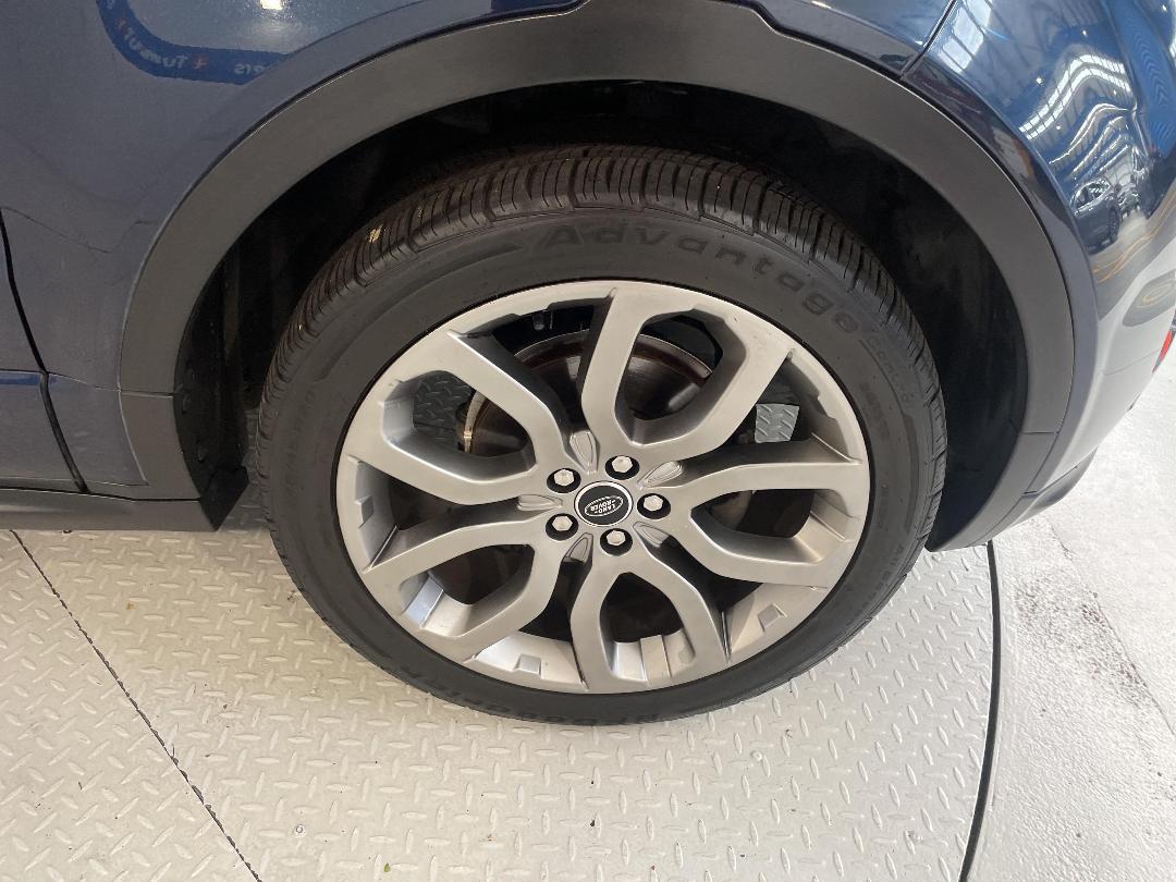 Photo '9' of Land Rover Range Rover Evoque Photo '9' of Land Rover Range Rover Evoque