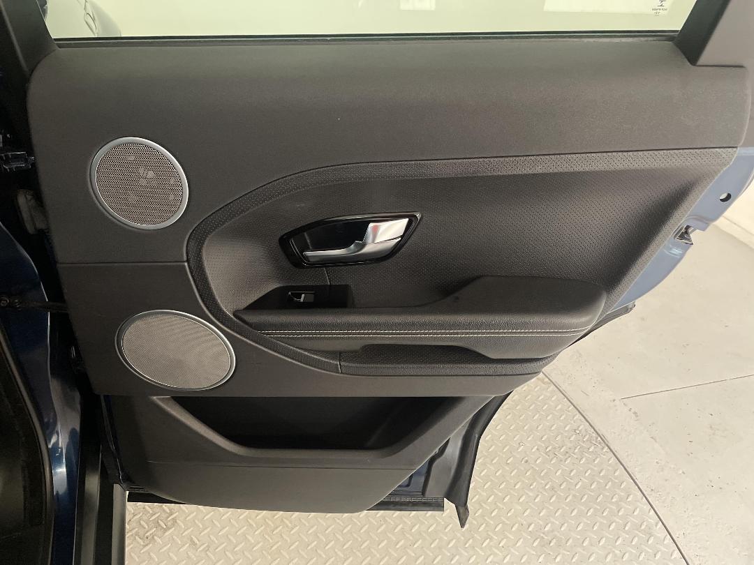 Photo '19' of Land Rover Range Rover Evoque Photo '19' of Land Rover Range Rover Evoque