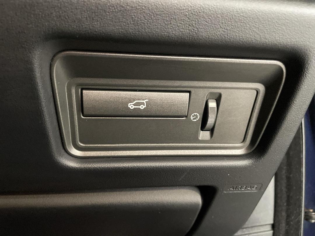 Photo '25' of Land Rover Range Rover Evoque Photo '25' of Land Rover Range Rover Evoque