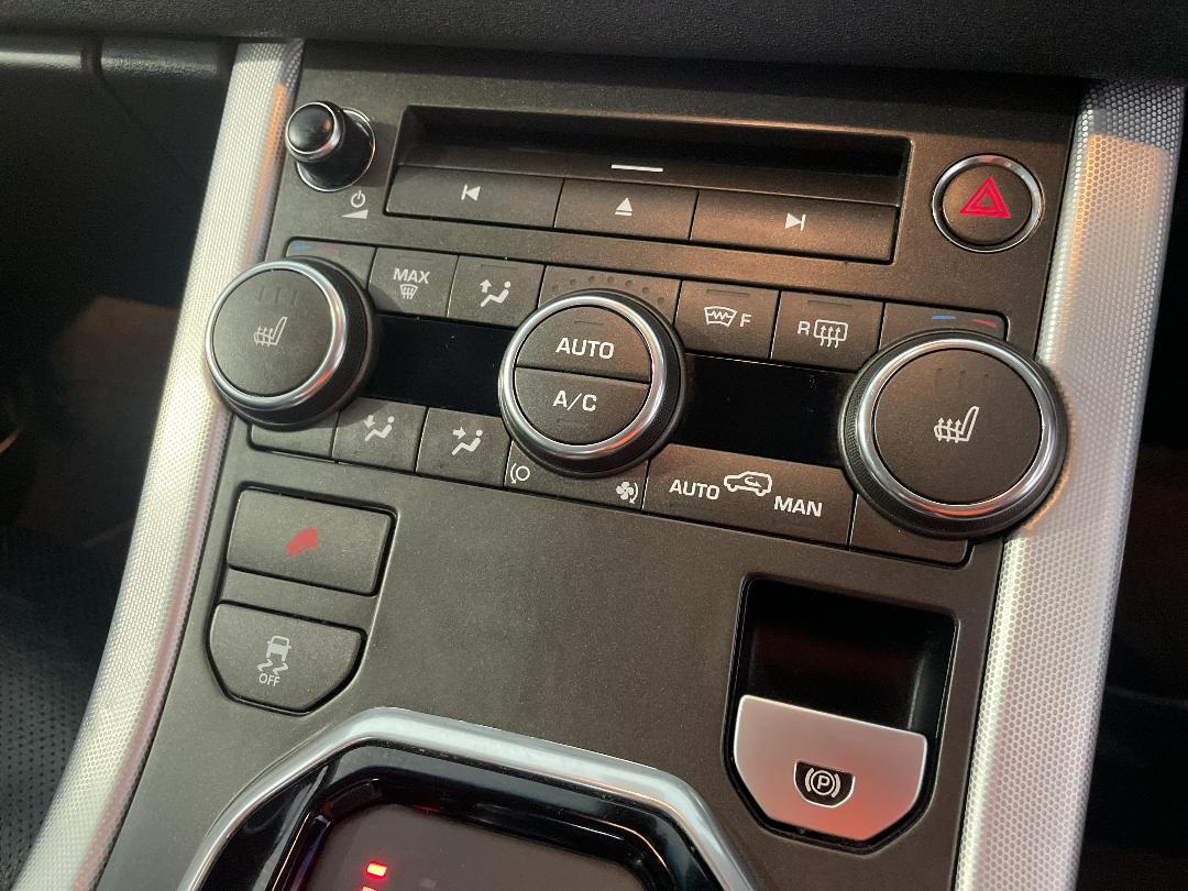 Photo '31' of Land Rover Range Rover Evoque Photo '31' of Land Rover Range Rover Evoque