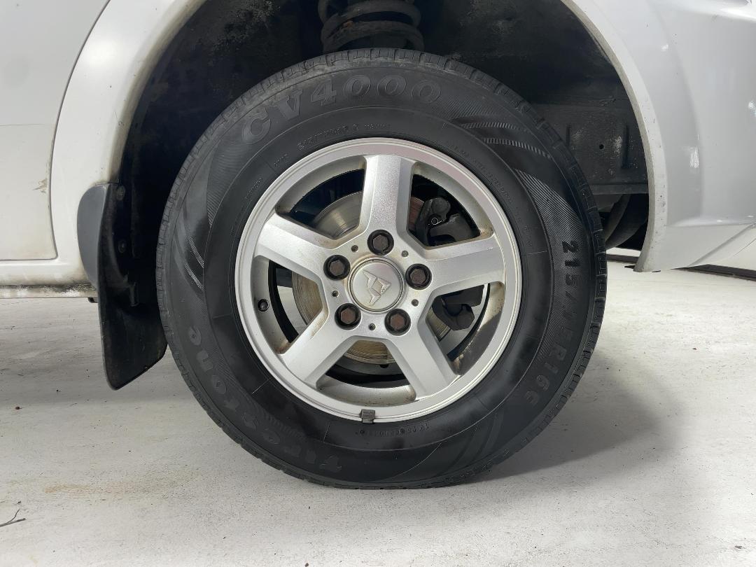 Photo '9' of LDV V80