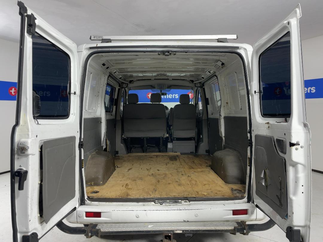 Photo '14' of LDV V80