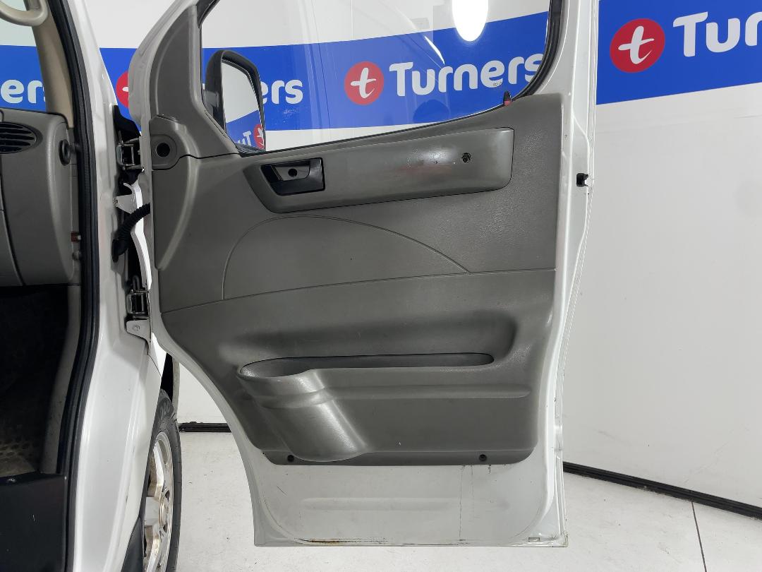 Photo '15' of LDV V80