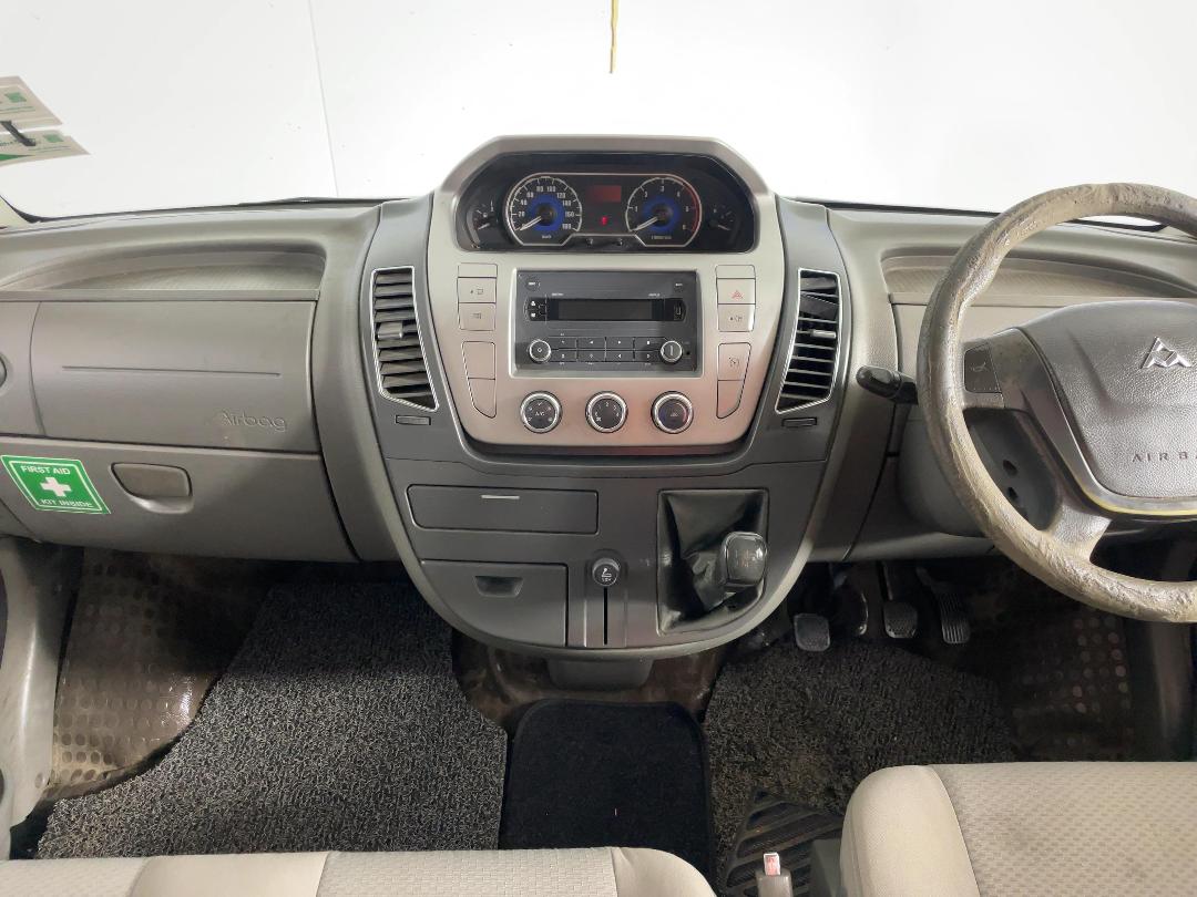 Photo '17' of LDV V80