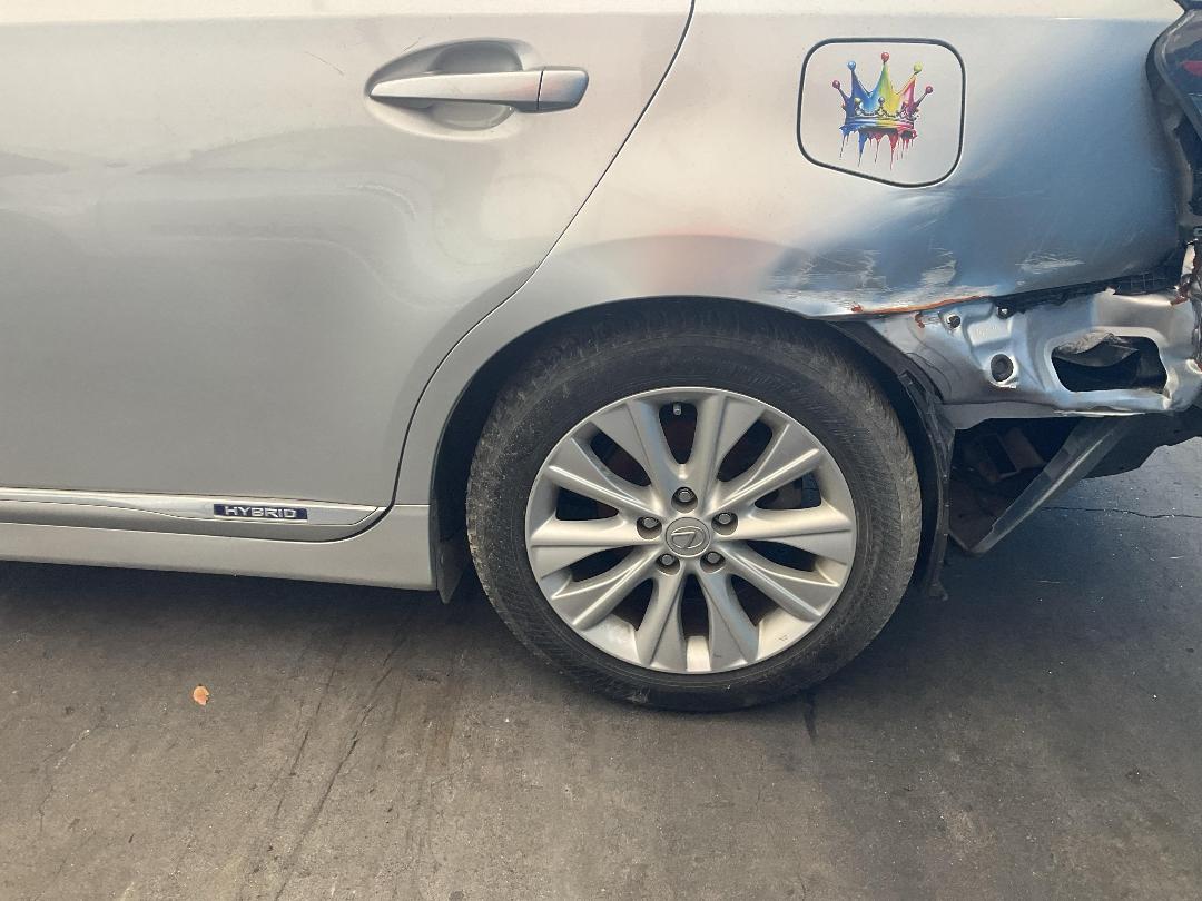 Photo '10' of Lexus HS250H