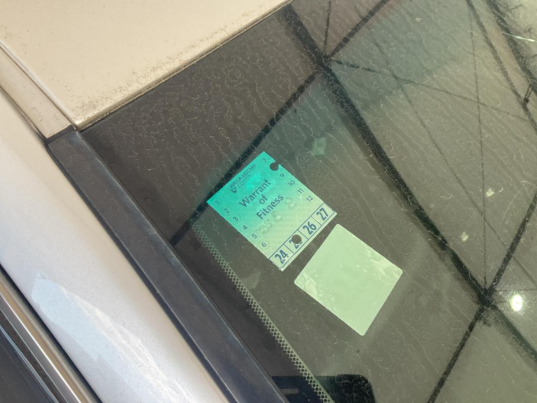 Photo '24' of Lexus HS250H