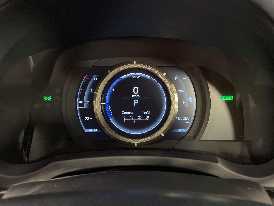 Photo '21' of Lexus IS300H Photo '21' of Lexus IS300H