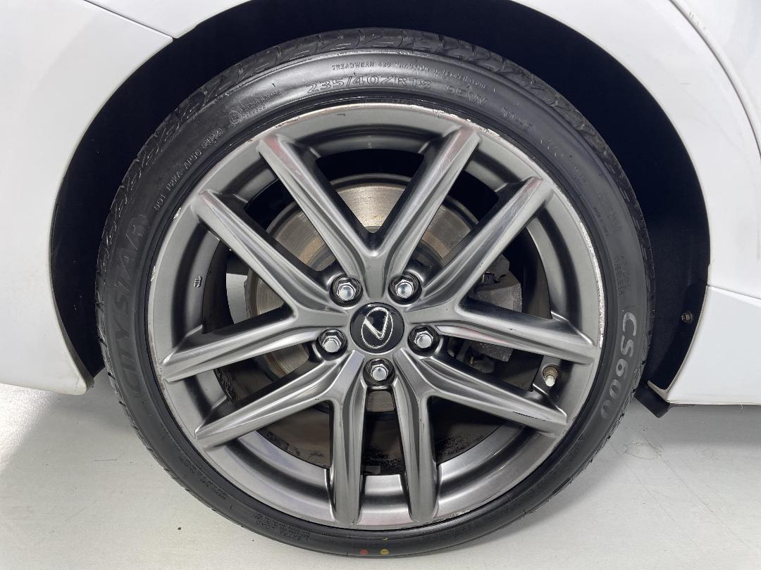 Photo '12' of Lexus IS350