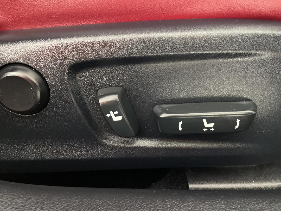 Photo '23' of Lexus IS350