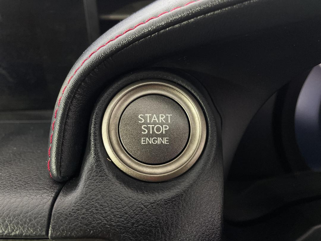 Photo '28' of Lexus IS350