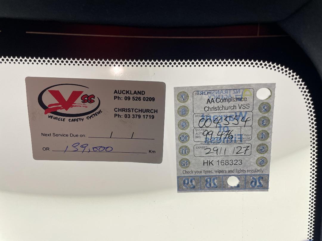 Photo '30' of Lexus IS350