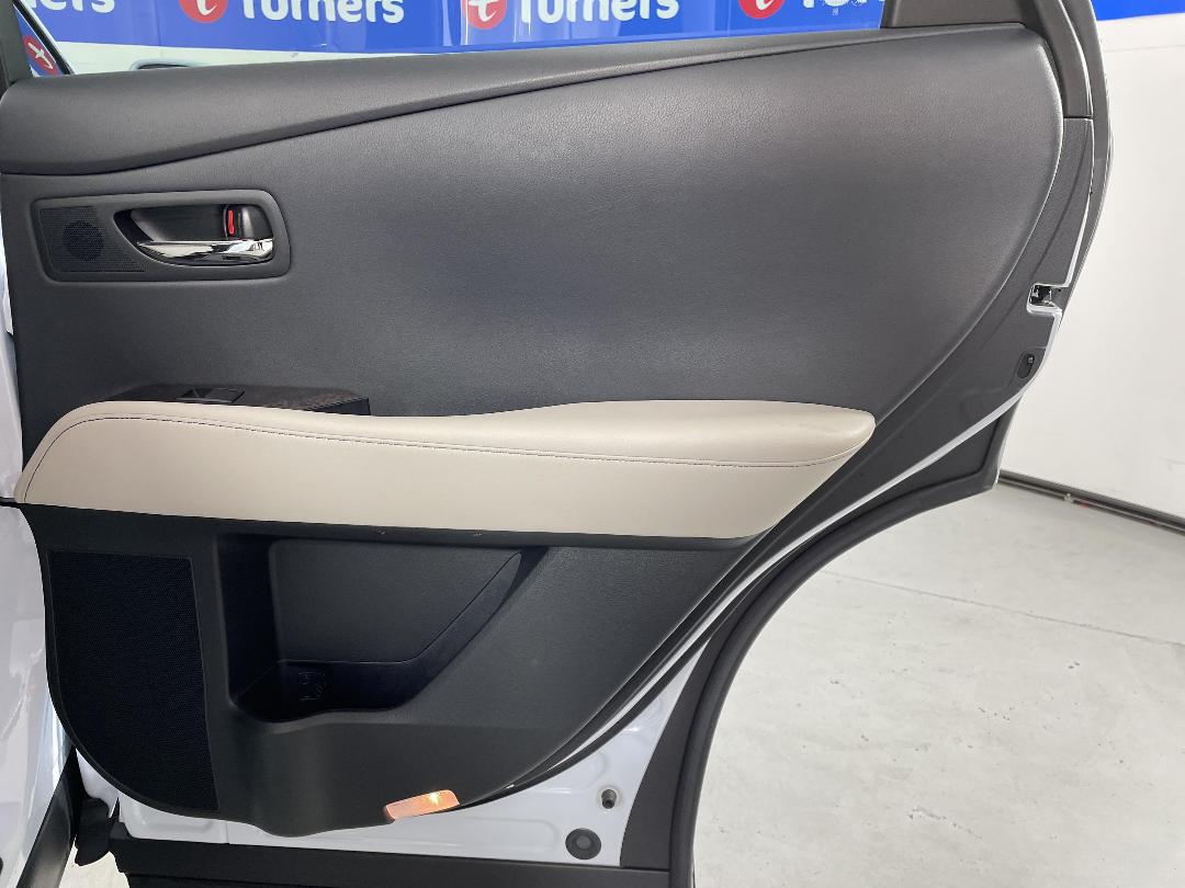 Photo '19' of Lexus RX450H Photo '19' of Lexus RX450H