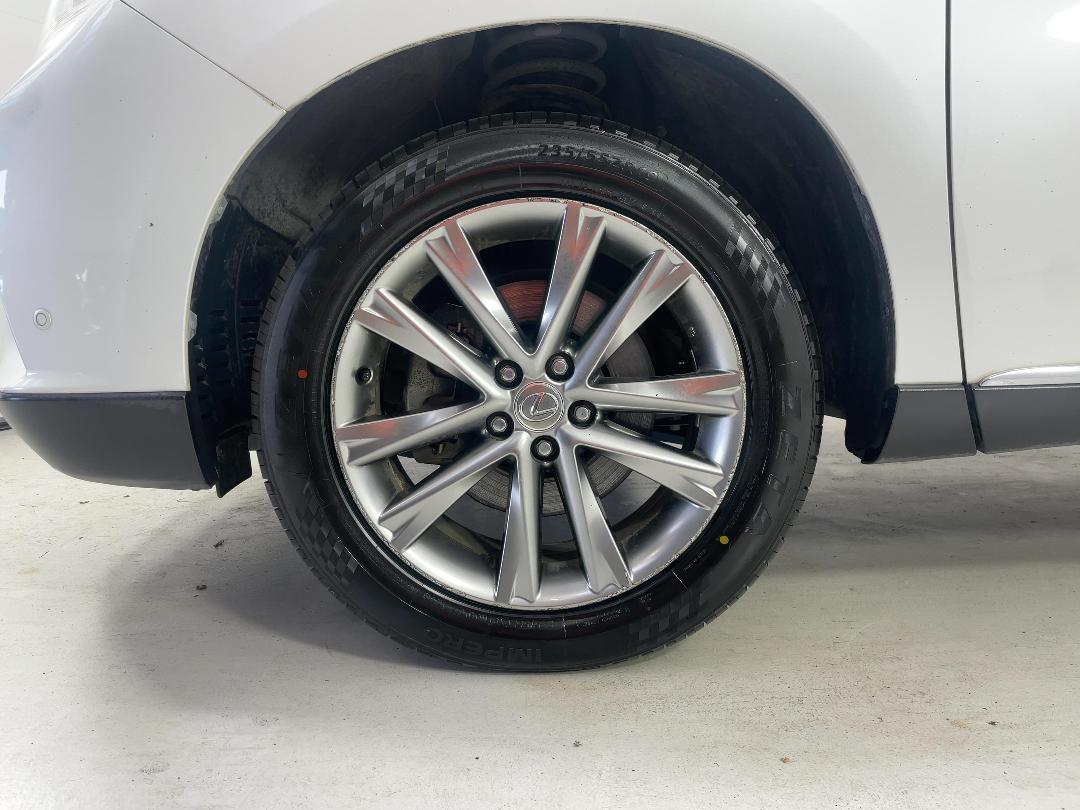 Photo '10' of Lexus RX450H