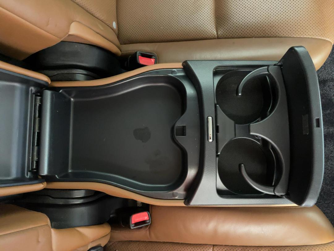 Photo '24' of Lexus RX450H