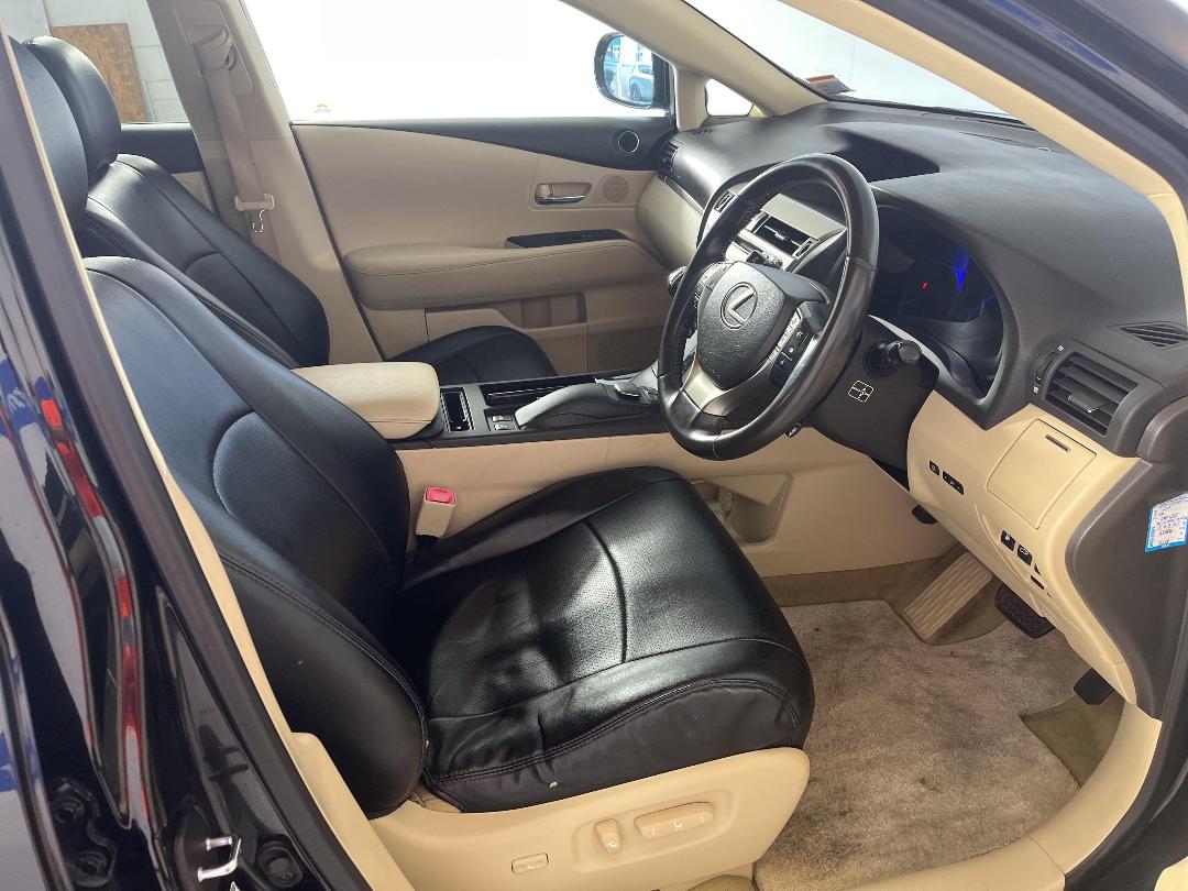 Photo '16' of Lexus RX450H Photo '16' of Lexus RX450H