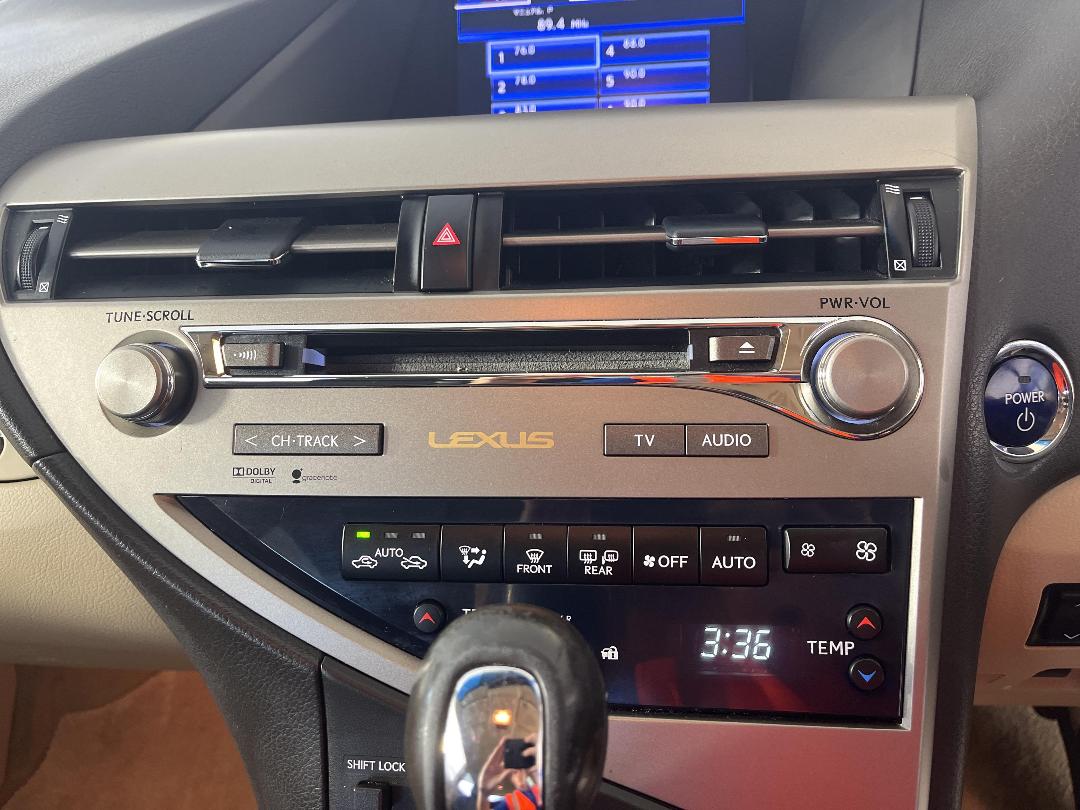 Photo '28' of Lexus RX450H Photo '28' of Lexus RX450H