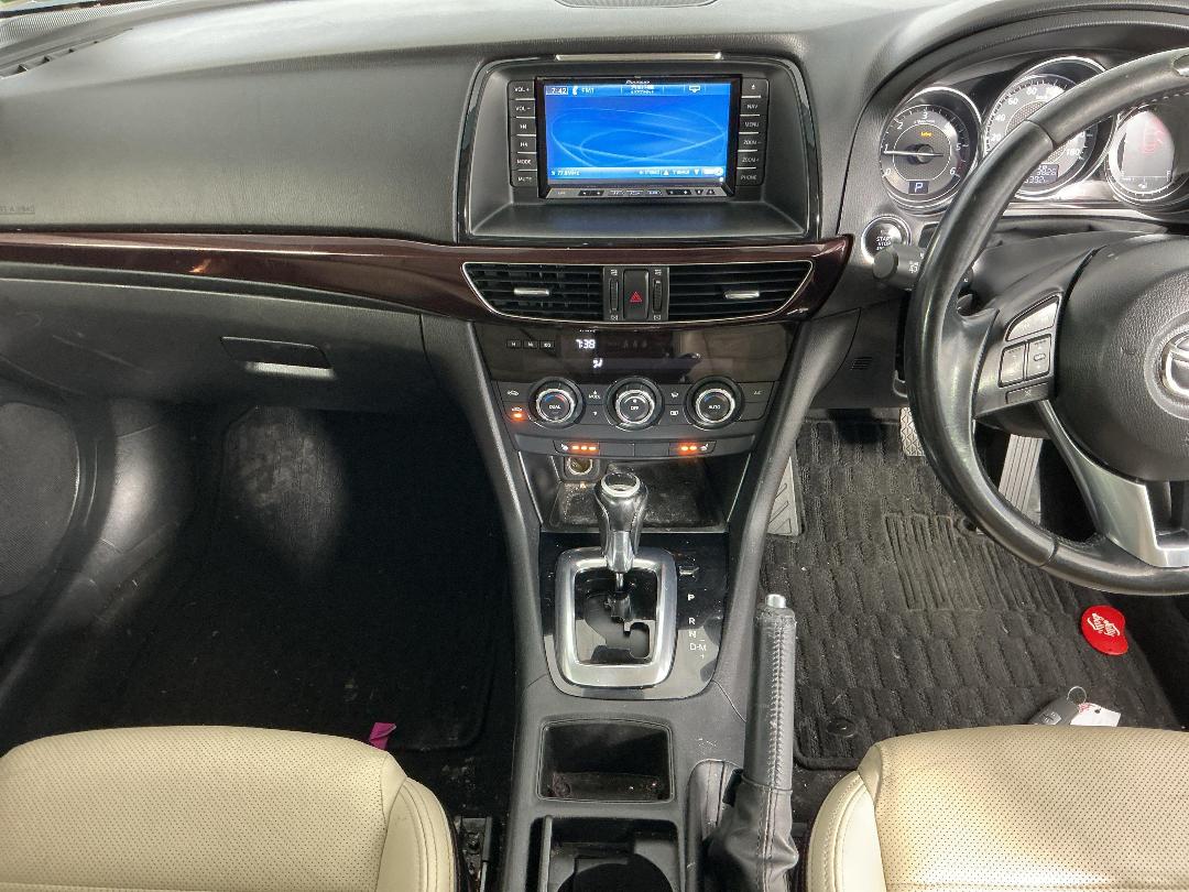 Photo '20' of Mazda Atenza Photo '20' of Mazda Atenza