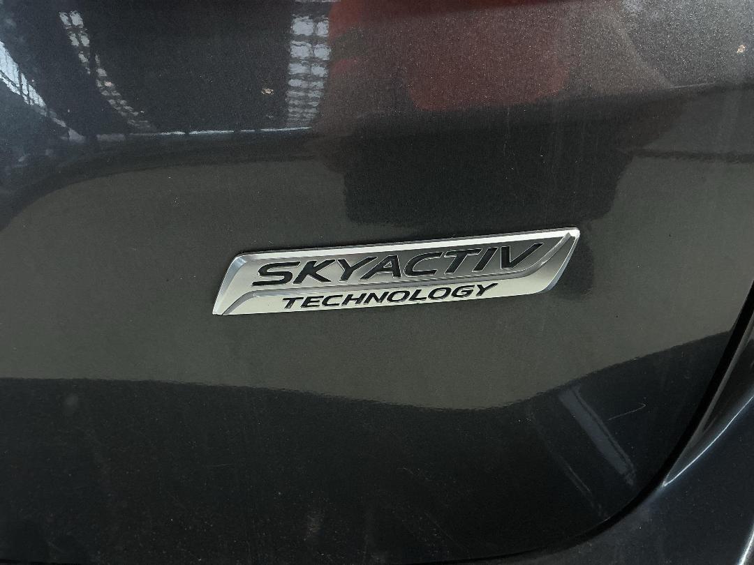 Photo '28' of Mazda Atenza Photo '28' of Mazda Atenza