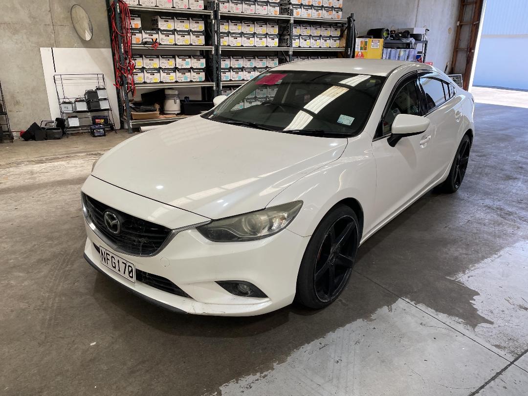 Photo '3' of Mazda Atenza