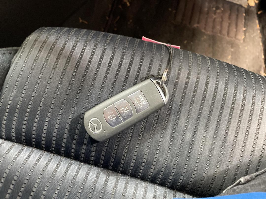 Photo '9' of Mazda Atenza