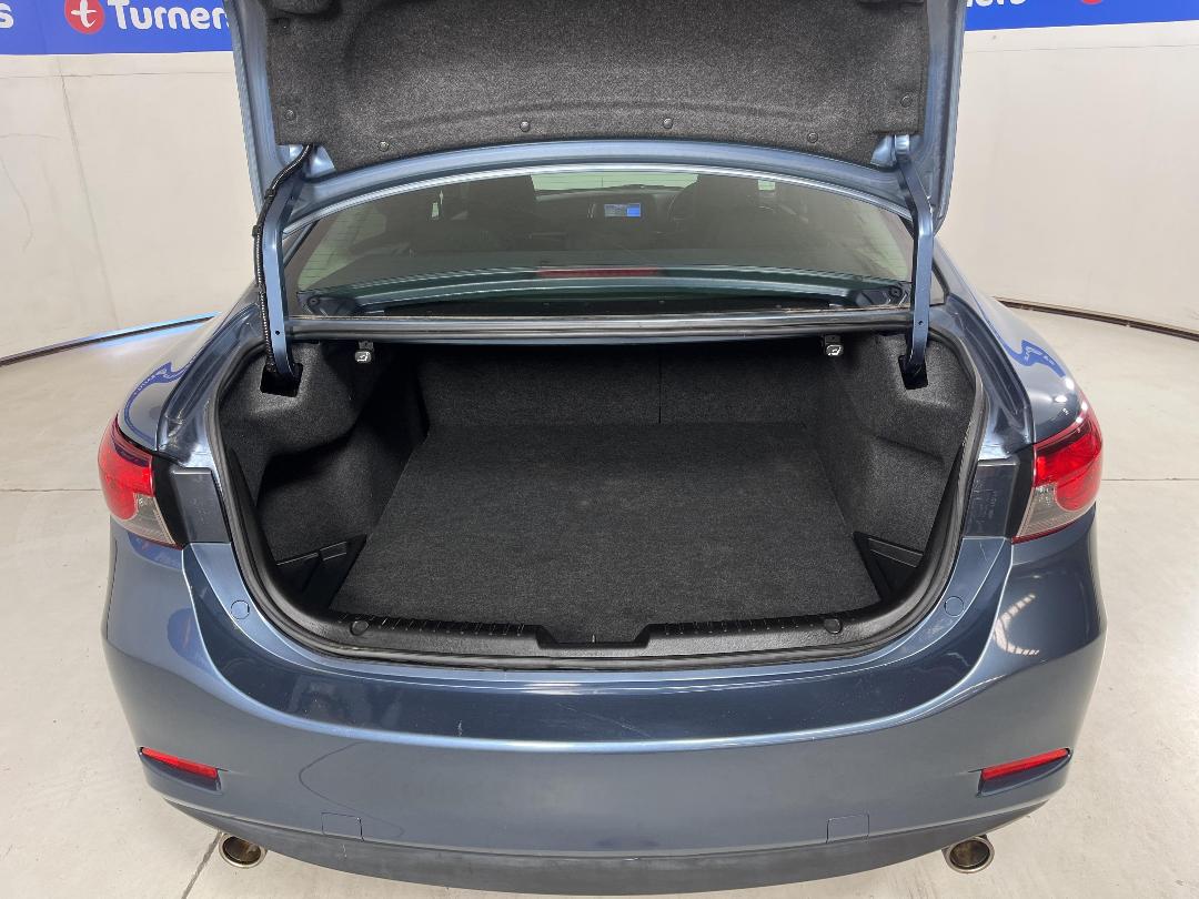 Photo '14' of Mazda Atenza