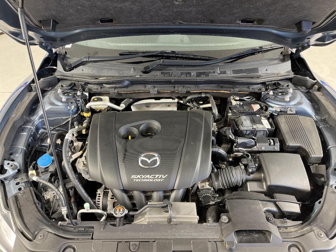 Photo '13' of Mazda Atenza