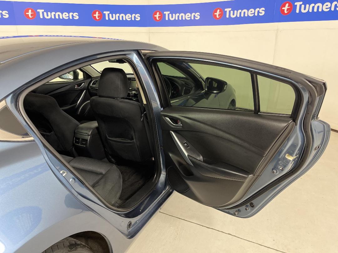 Photo '19' of Mazda Atenza