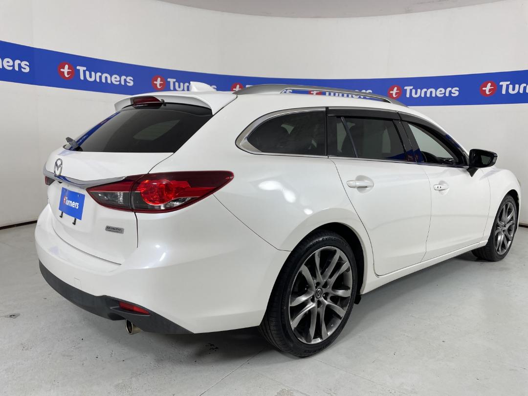 Photo '7' of Mazda Atenza