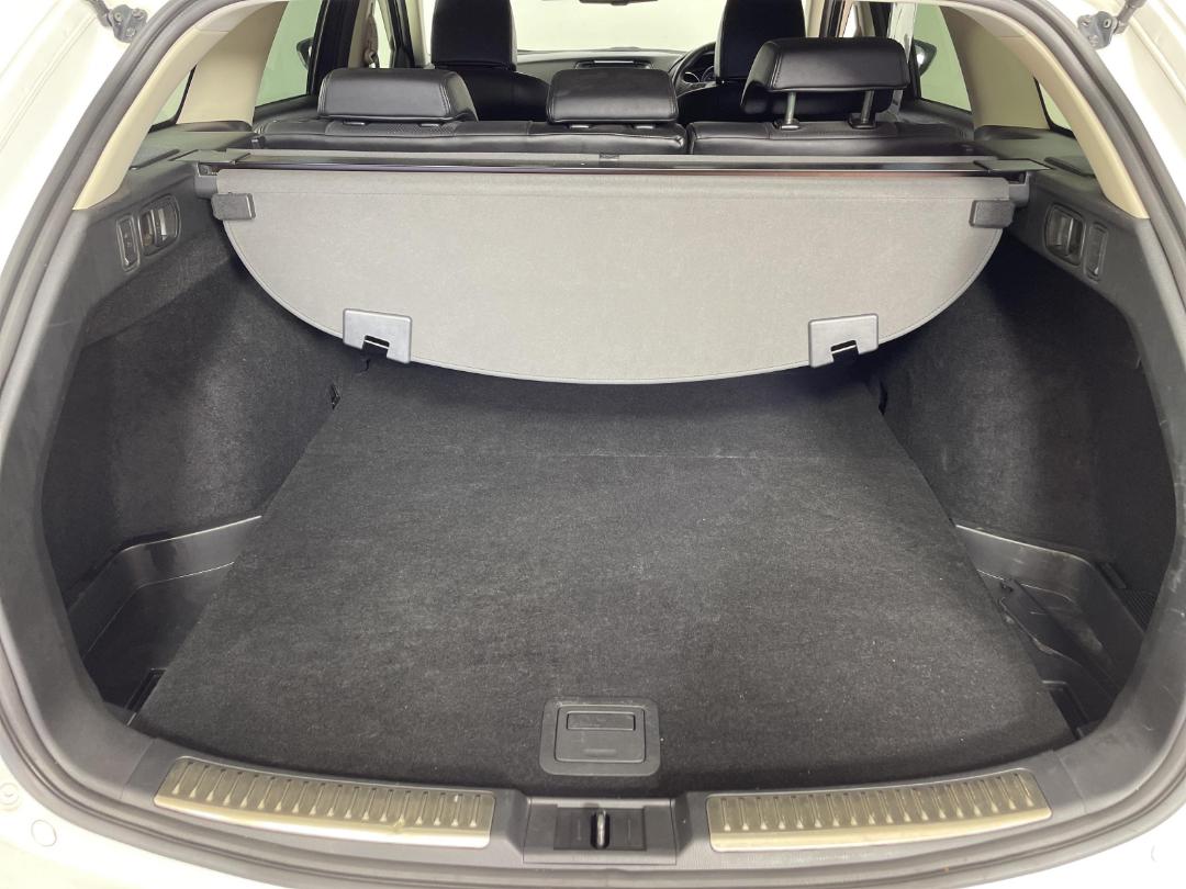 Photo '14' of Mazda Atenza