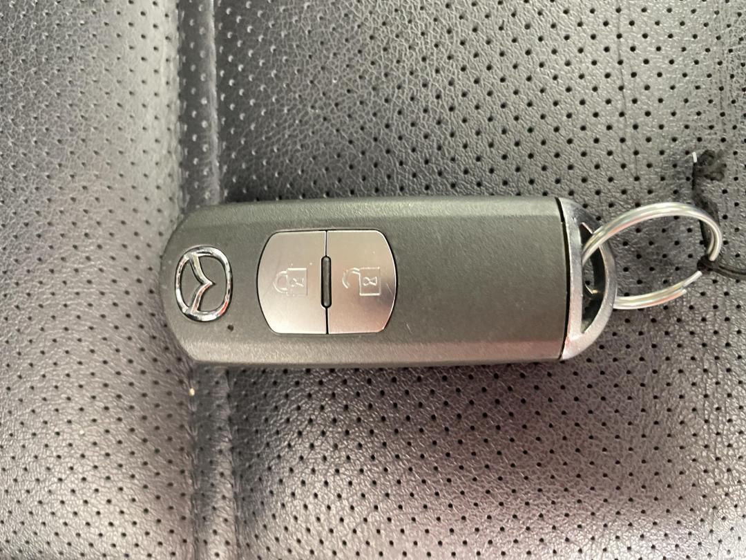 Photo '22' of Mazda Atenza