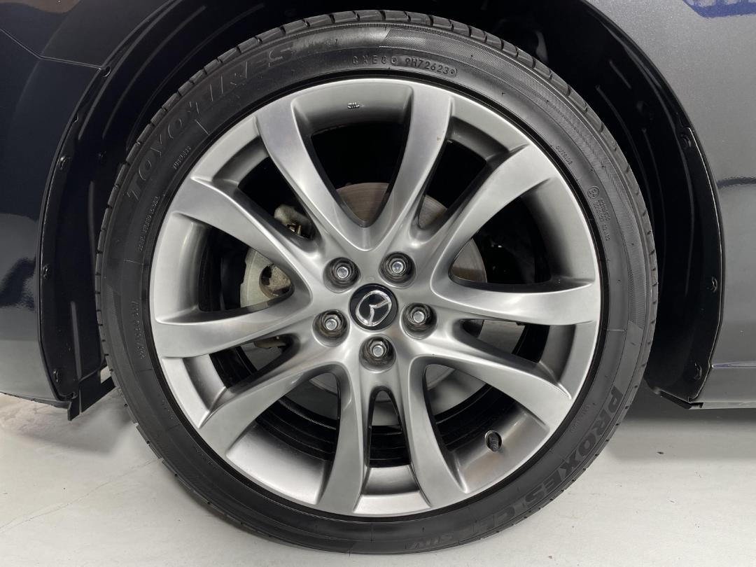 Photo '10' of Mazda Atenza