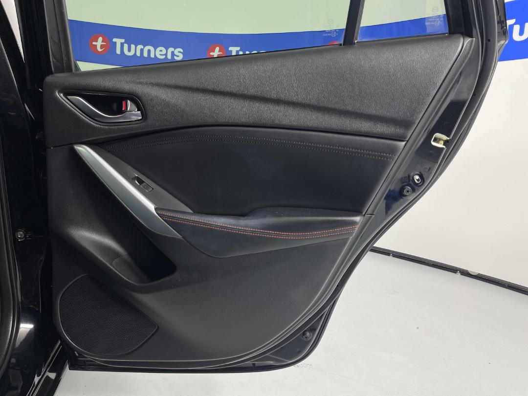 Photo '19' of Mazda Atenza