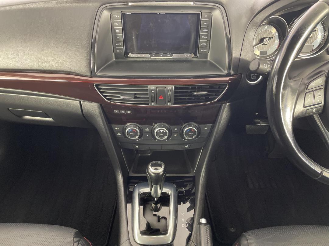 Photo '18' of Mazda Atenza