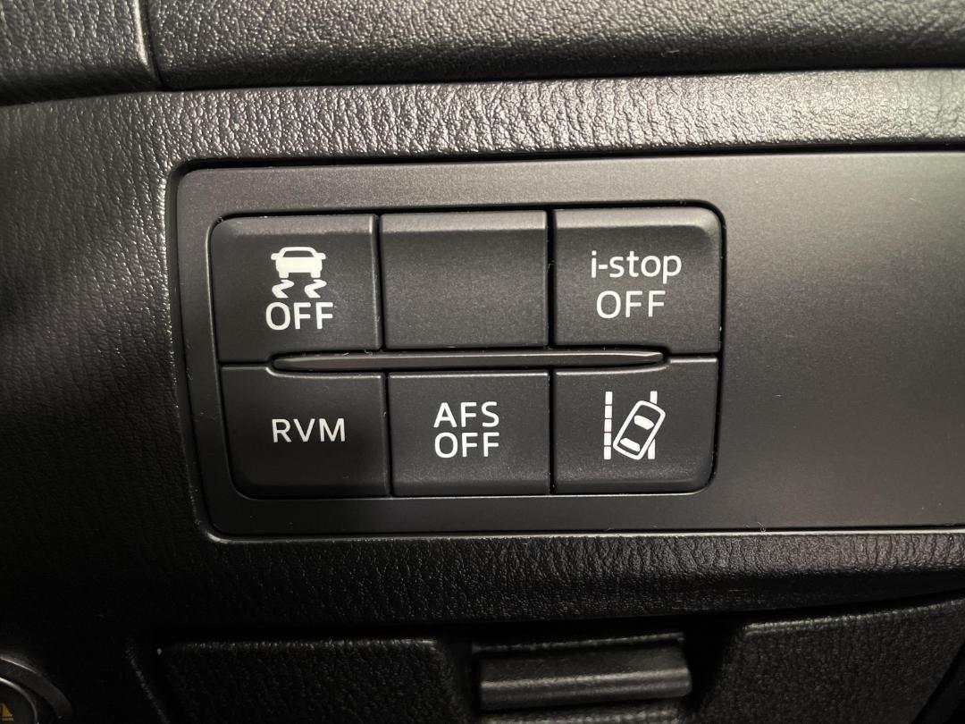 Photo '25' of Mazda Atenza