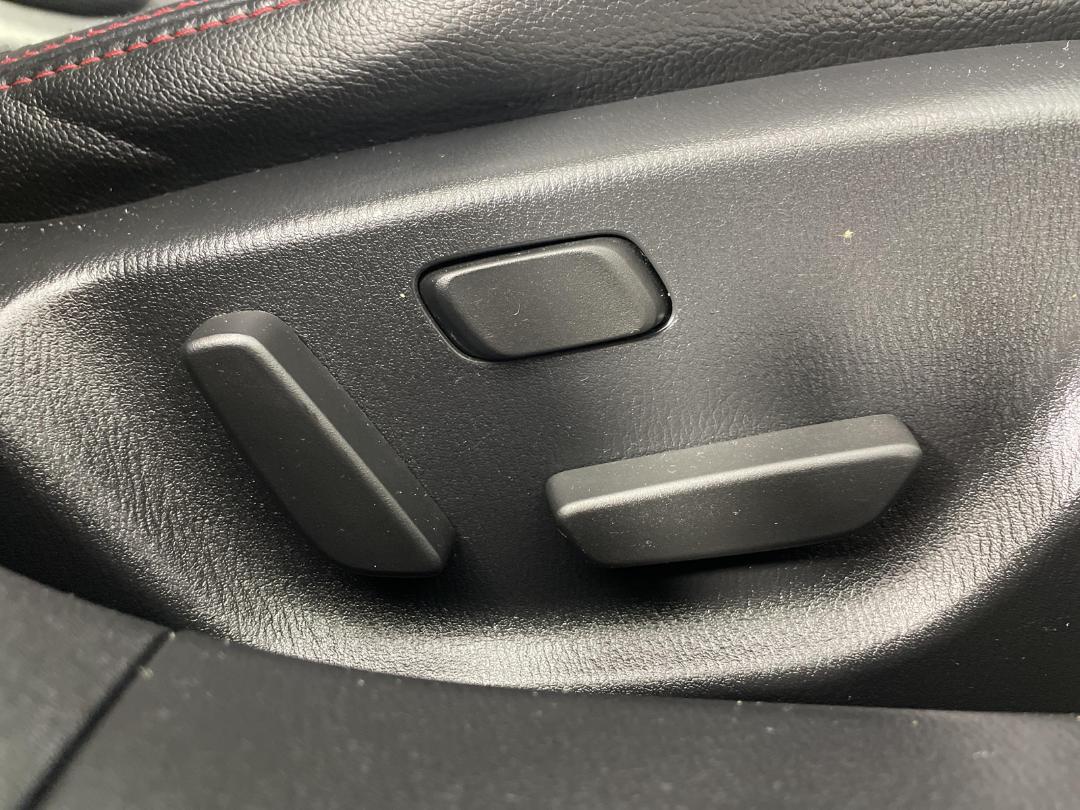 Photo '23' of Mazda Atenza