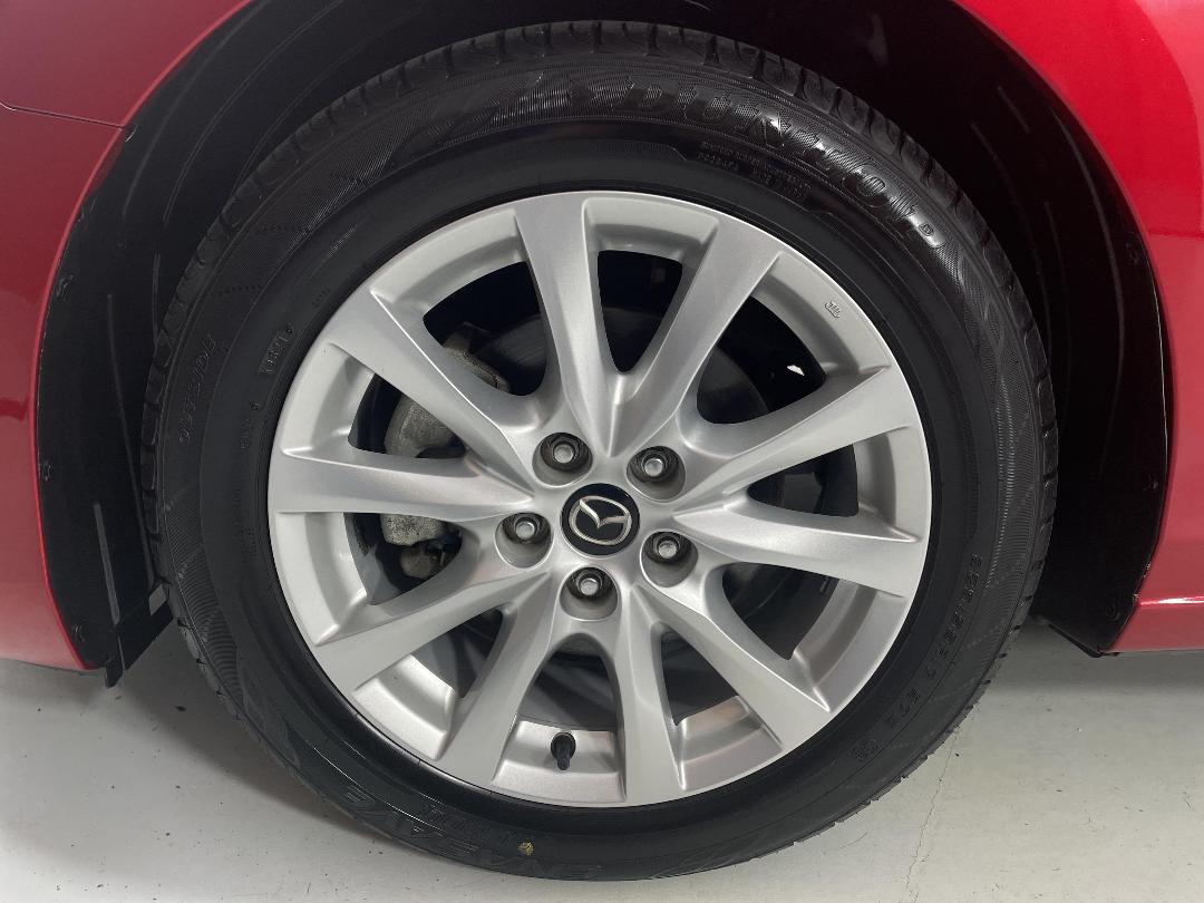 Photo '10' of Mazda Atenza